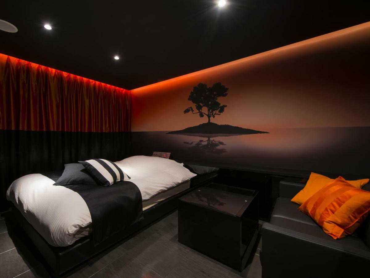 טוקיו Hotel Crest Hirai (Adults Only) מראה חיצוני תמונה