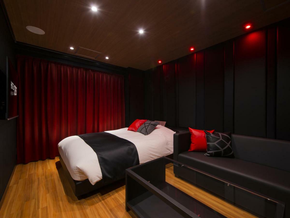 טוקיו Hotel Crest Hirai (Adults Only) מראה חיצוני תמונה